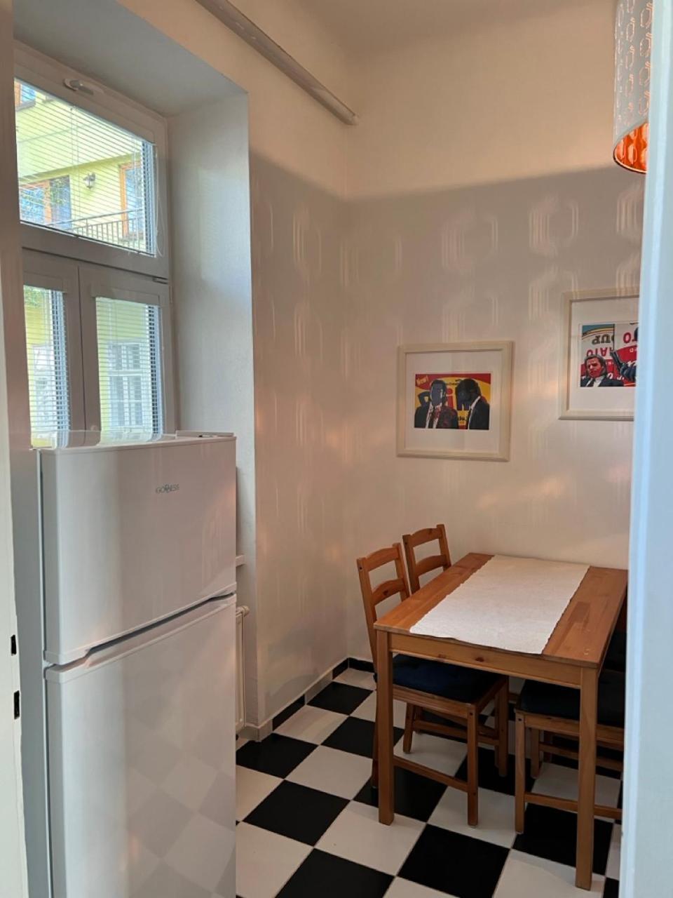 Stylish Flat In City Centre Μπρατισλάβα Εξωτερικό φωτογραφία