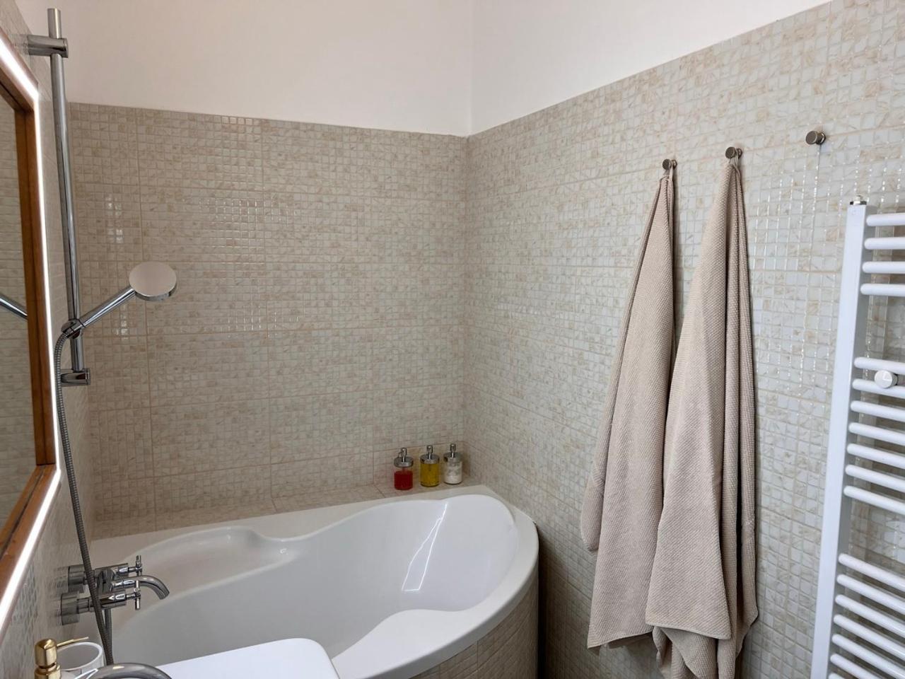 Stylish Flat In City Centre Μπρατισλάβα Εξωτερικό φωτογραφία